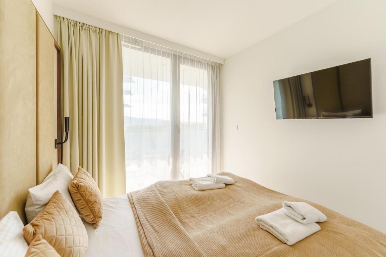 Apartament Waves - Baltic View By Noclegi Renters Miedzyzdroje Kültér fotó